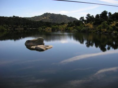 Un entorno único....junto al río Alberche y a 1 Km de la Reserva Natural del Valle de Iruelas