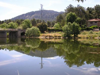 Un entorno único....junto al río Alberche y a 1 Km de la Reserva Natural del Valle de Iruelas